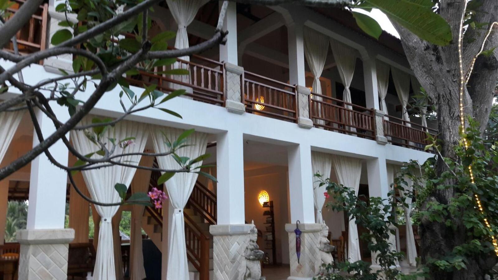 Villa Jakaranda And Villa Marakuya Lovina Habitación foto